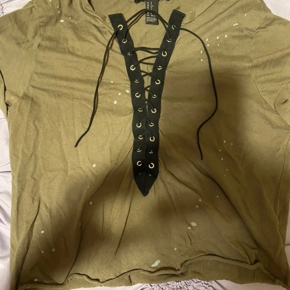 Forever 21 green lace up t shirt - Picture 3 of 3